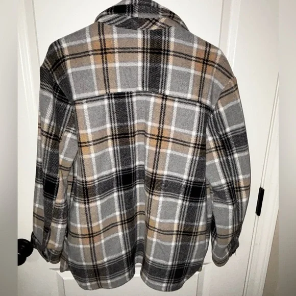 Grey Jacket - Picture 3 of 6